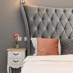 Dallure Luxury Boutique - Old Town Brașov