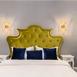 Dallure Luxury Boutique - Old Town 3* Braşov