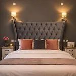 Aparthotel Dallure Luxury Boutique - Old Town 3*