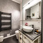 Aparthotel Dallure Luxury Boutique - Old Town Brașov