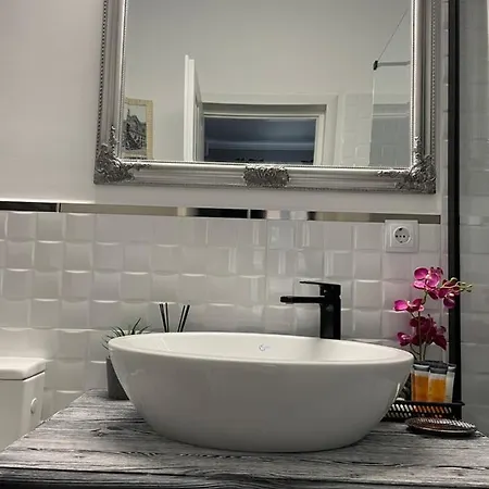 Lägenhetshotell Dallure Boutique - Central, Self Check In Braşov