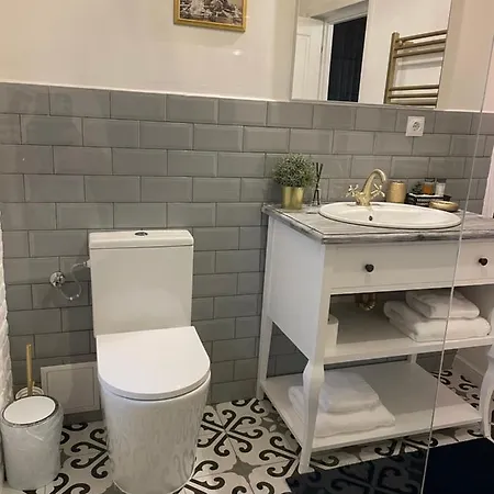 Dallure Boutique - Central, Self Check In Lejlighedshotel Braşov