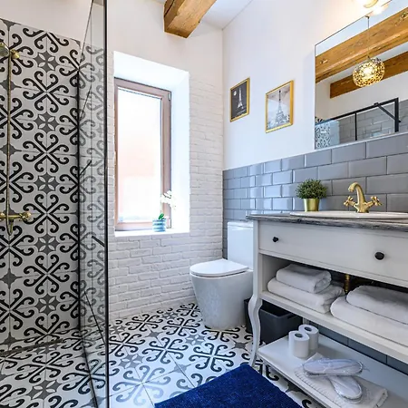 Lejlighedshotel Dallure Boutique - Central, Self Check In Braşov