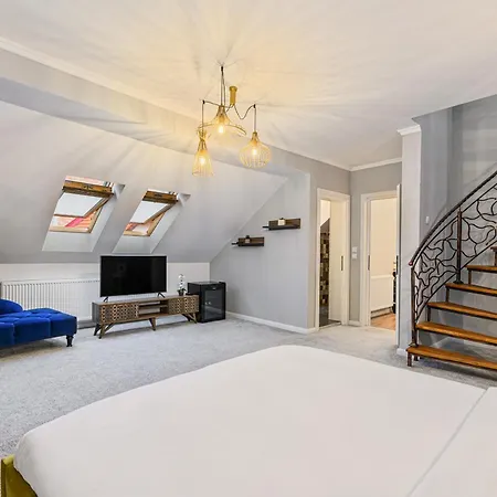 Dallure Boutique - Central, Self Check In Braşov