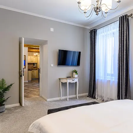 Lägenhetshotell Dallure Boutique - Central, Self Check In Braşov