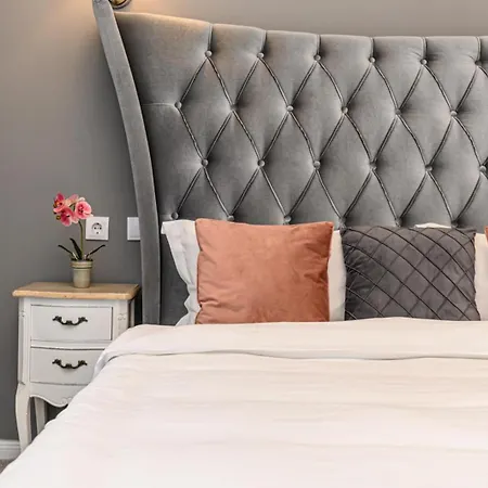 Dallure Boutique - Central, Self Check In מלון דירות