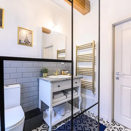 Lägenhetshotell Dallure House Boutique Braşov