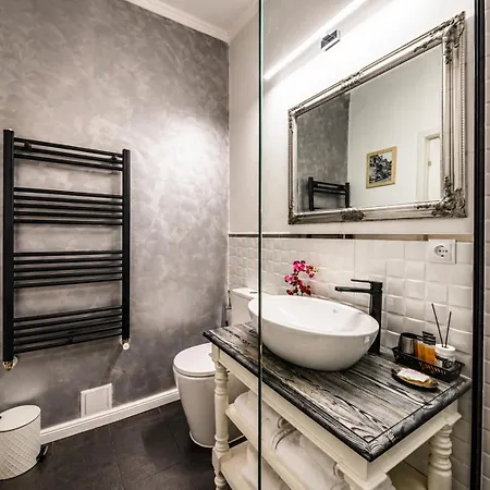 Апарт-отель Dallure House Boutique Брашов