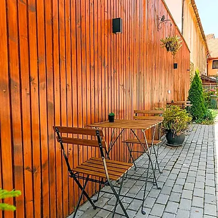 Dallure House Boutique - Entire House&rooms - Old Town - Self Check-in 3* Braşov