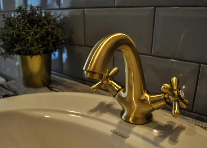 Dallure House Boutique - Central, Self Check In מלון דירות בראשוב