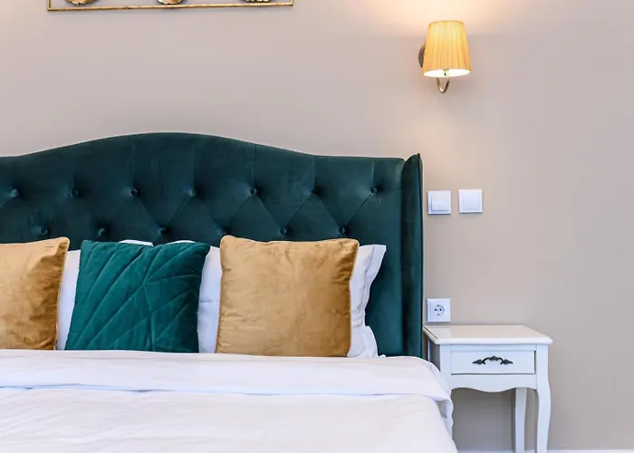 Dallure Boutique - Central, Self Check In Brasov