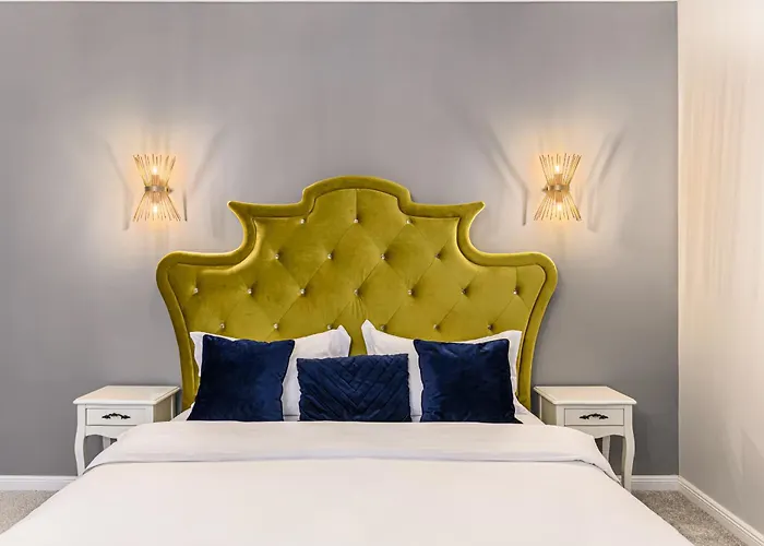 Dallure House Boutique - Central, Self Check In 3* Брашов