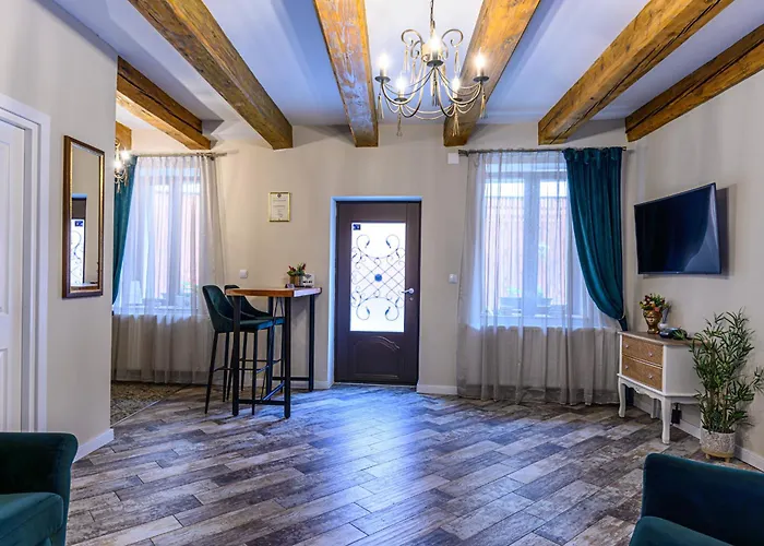 Dallure House Boutique - Central, Self Check In 3* בראשוב