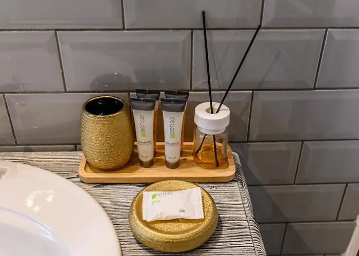 Dallure House Boutique - Central, Self Check In מלון דירות בראשוב