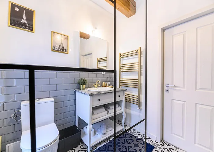 Aparthotel Dallure Boutique - Central, Self Check In Brasov