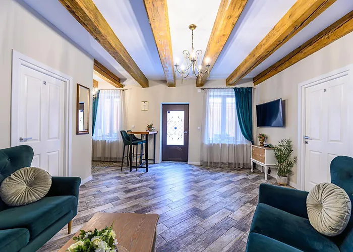 Dallure House Boutique - Central, Self Check In בראשוב